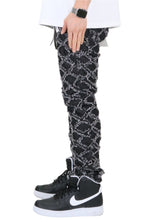 Load image into Gallery viewer, ACE Men's premium rip&repair slim fit quilted denim pants