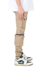 Load image into Gallery viewer, Brun Men's premium twill cargo pant with multi functional pockets