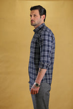Load image into Gallery viewer, The Woodsman Shirt(Navy Plaid)
