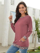 Load image into Gallery viewer, Leopard Contrast Pocket Pullover