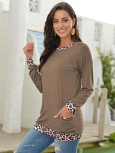 Load image into Gallery viewer, Leopard Contrast Pocket Pullover