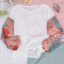 Load image into Gallery viewer, Paisley Printed Puffed Sleeve Pullover
