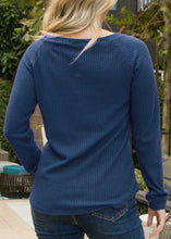 Load image into Gallery viewer, Cross Stitching Textured Pullover