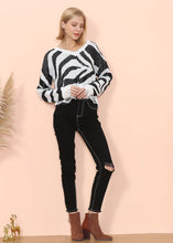 Load image into Gallery viewer, Zebra Print Frayed Hem Sweater