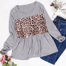Load image into Gallery viewer, Leopard Panel Shirred Bottom Sweater