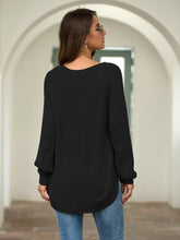 Load image into Gallery viewer, Rounded Hem Knit Sweater
