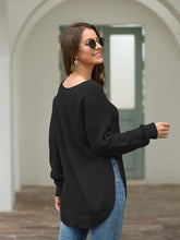 Load image into Gallery viewer, Rounded Hem Knit Sweater