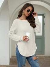 Load image into Gallery viewer, Rounded Hem Knit Sweater