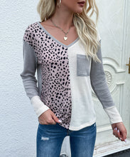 Load image into Gallery viewer, Color Block Patch Pocket Knit Sweater