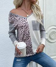 Load image into Gallery viewer, Color Block Patch Pocket Knit Sweater
