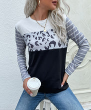 Load image into Gallery viewer, Round Neck Mixed Print Sweater