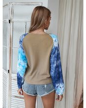 Load image into Gallery viewer, Two Tone Surplice Knit Sweater