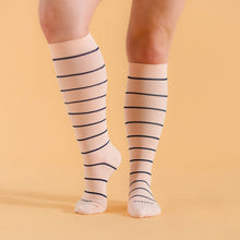 Load image into Gallery viewer, Knee-High Compression Socks – Stripes Rose (20-30 mmHg)