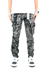 Load image into Gallery viewer, MIEL Men's premium twill forest camo pattern cargo pants.