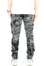 Load image into Gallery viewer, MIEL Men's premium twill forest camo pattern cargo pants.