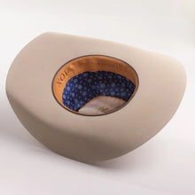 Load image into Gallery viewer, Larry Mahan's Cody - (10X) Fur Felt Cowboy Hat