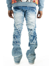 Load image into Gallery viewer, Pants | M1908 Veneta Stacked Jeans - Light Wash