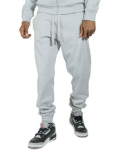 Load image into Gallery viewer, M6335 Essential Fleece Jogger Pants - Gray