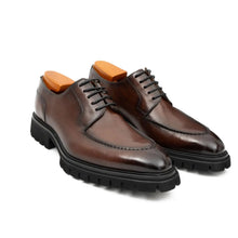 Load image into Gallery viewer, Men's Classic Brown Derby Leather Shoes with Lug Sole