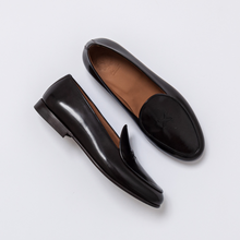 Load image into Gallery viewer, Women's Black Leather Milano Loafer