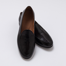 Load image into Gallery viewer, Women's Black Leather Milano Loafer