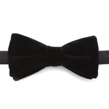Load image into Gallery viewer, Black Velvet Bow Tie