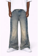 Load image into Gallery viewer, RIPPLE FLARE DENIM