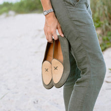 Load image into Gallery viewer, Women's Olive Raffia Milano Loafer