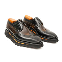 Load image into Gallery viewer, Patent leather shoes Platform brogues Black
