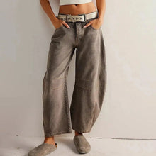Load image into Gallery viewer, Women's Y2K Baggy Mid-Waist Wide-Leg Jeans – 90s Streetwear Vibe
