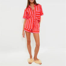 Load image into Gallery viewer, 🌞 Lamuusaa 2-Piece Striped Summer Set – 2000s Streetwear Revival