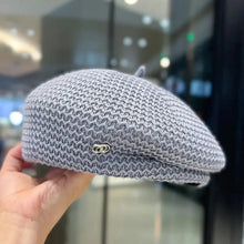 Load image into Gallery viewer, Women’s Pleated Paper Straw Beret