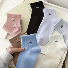 Load image into Gallery viewer, Comfortable & Breathable Letter Print Socks