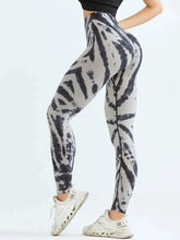 Load image into Gallery viewer, 🧘♀️ Tie-Dye Seamless High-Waist Scrunch Butt Leggings