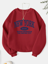 Load image into Gallery viewer, Cozy and Stylish Letter Print Sweatshirt