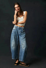 Load image into Gallery viewer, Women’s Elastic Waist High Waisted Jeans