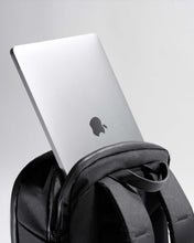 Load image into Gallery viewer, The Commuter - Stealth
