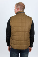 Load image into Gallery viewer, Men's Quilted Fur Lined Vest - Camel