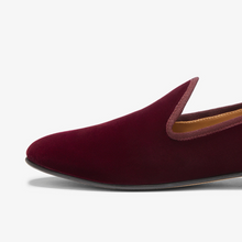 Load image into Gallery viewer, Men's Oxblood Velvet Slipper II