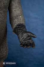 Load image into Gallery viewer, Leather Gloves Black