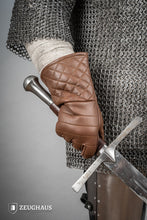 Load image into Gallery viewer, Leather Gloves Brown