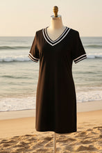 Load image into Gallery viewer, Women's Contrast-Color V-Neck A-Line Dress – Short Sleeve, Elegant, Mid-Rise