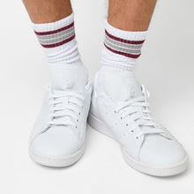 Load image into Gallery viewer, White Maroon 4 Stripe Casual Crew Socks