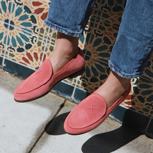 Load image into Gallery viewer, Women's Begonia Suede Milano Loafer