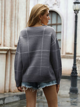 Load image into Gallery viewer, Crew Neck Ribbed Knit Pullover Sweater