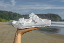 Load image into Gallery viewer, HORIZON CHECK SANDALS WOMEN