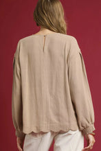 Load image into Gallery viewer, Umgee Linen Scallop Hem Long Sleeve Blouse | Fitiquefit