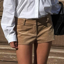 Load image into Gallery viewer, Women's Low-Rise Straight-Leg Corduroy Shorts