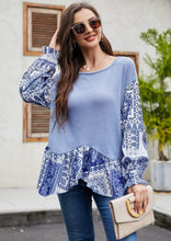 Load image into Gallery viewer, Two Tone Paisley Print Sweater
