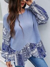 Load image into Gallery viewer, Two Tone Paisley Print Sweater